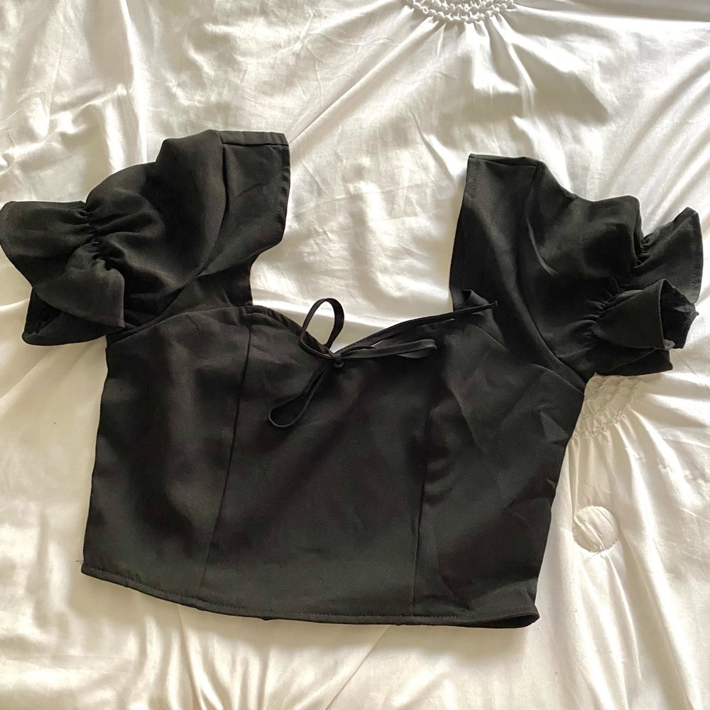Black Cropped Top